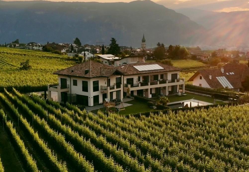 Weingut Gasshof Apartman Appiano Sulla Strada Del Vino Kültér fotó